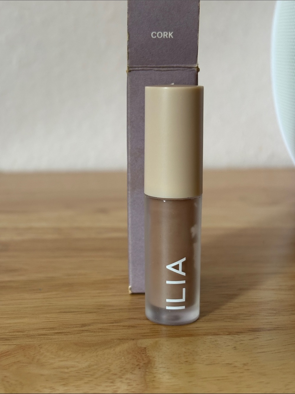 ILIA Liquid Powder Matte Eye Tint, Mini Size, Shade Cork